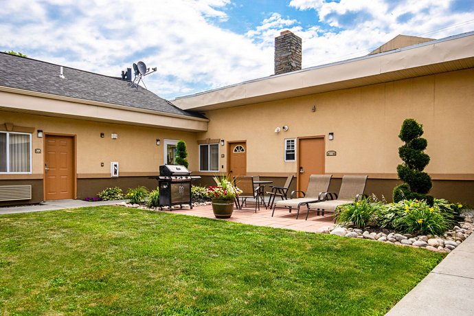 Quality Inn Suites Glenmont Albany South Compare Deals