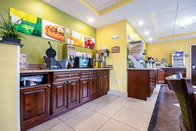 Quality Inn Suites Glenmont Albany South Compare Deals