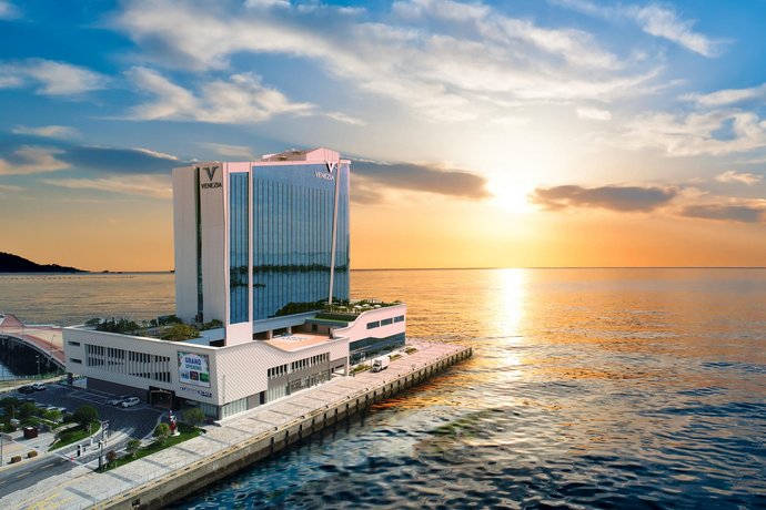 Yeosu Venezia Hotel Resort Compare Deals - 