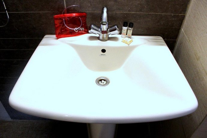 Promo  70  Off  Oyo 305 Hotel Rajdeep Palace India Hotel Sablon Reviews