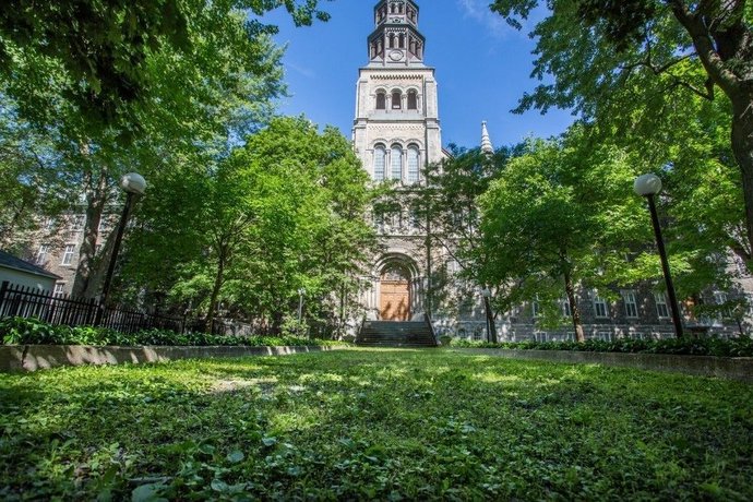 그레이 넌 레지던스, Grey Nuns Residence