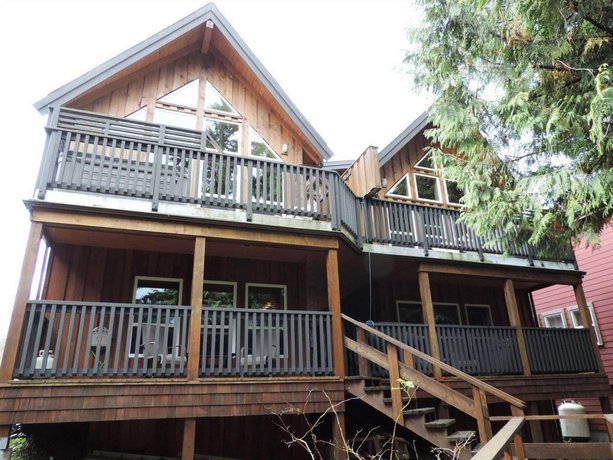 Wild Pacific Waterfront Cabins Ucluelet Photos Reviews Deals