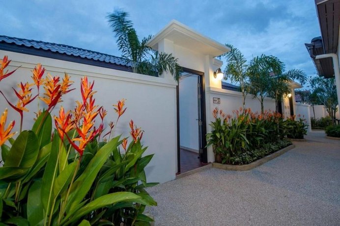 Anchan Private Pool Villa Chalong Compare Deals - 