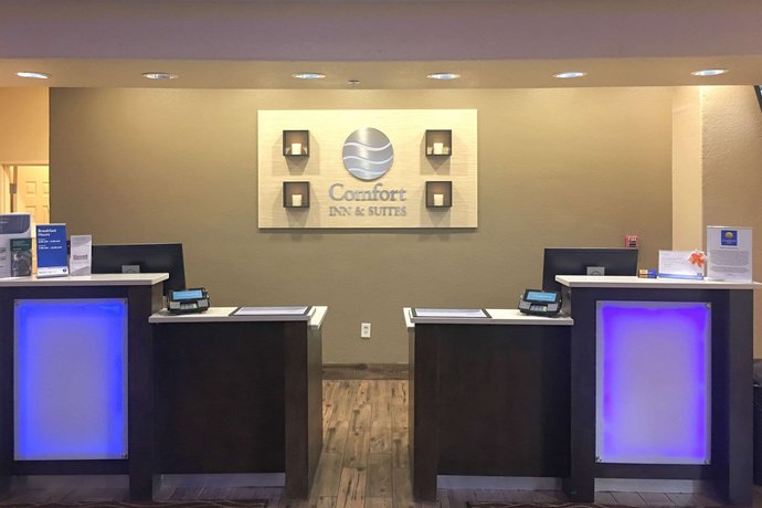Comfort Inn Suites Near Six Flags Medical Center San Antonio
