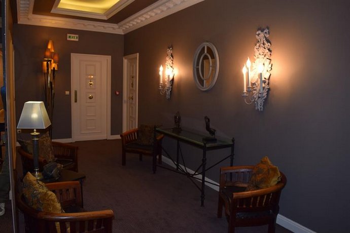 호텔 르 쁘띠 팔레, Hotel Le Petit Palais