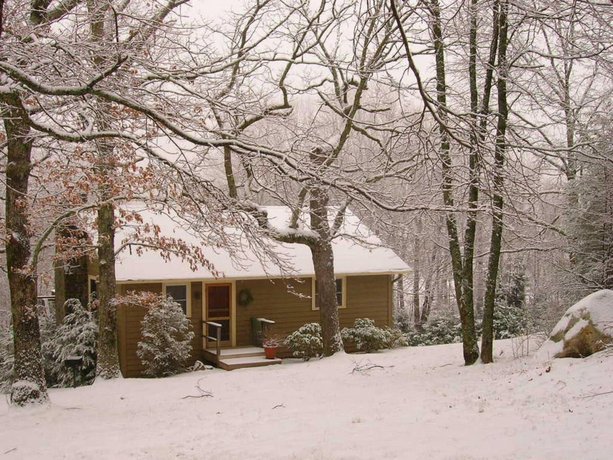 Fire Mountain Inn Cabins Treehouses Scaly Mountain Compare Deals