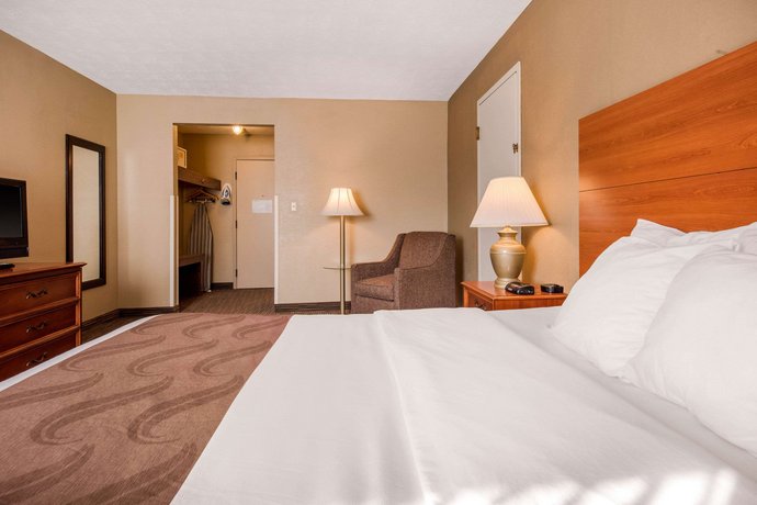 Quality Inn New Castle Compare Deals