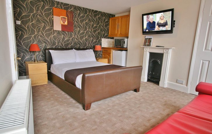 Central Hotel Cheltenham By Roomsbooked Compare Deals