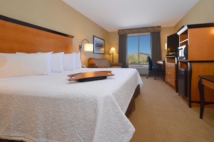 hampton inn suites quad city airport hampton inn suites quad city airport