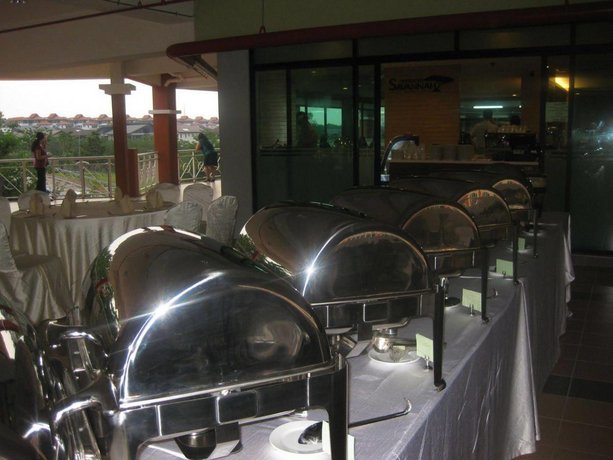 Roof Garden Hotel Shah Alam - Banding Tawaran Terbaik