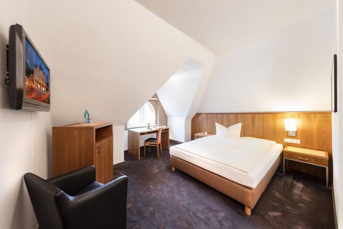 Hotel Reichshof Garni Schwerte Compare Deals