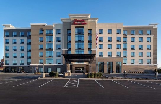 Hampton Inn Suites Newport Cincinnati Ky Compare Deals