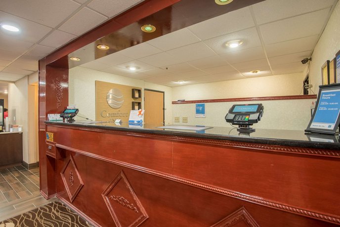 Comfort Inn Racine Mount Pleasant Compare Deals