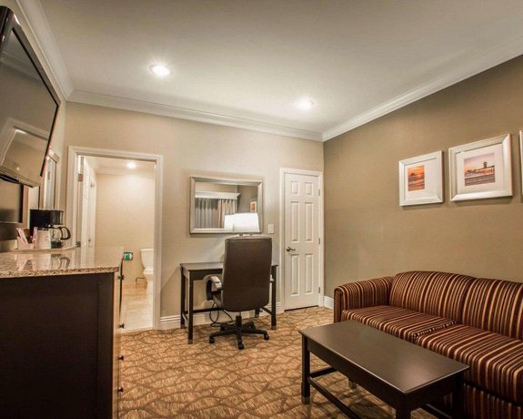 Comfort Inn Suites Huntington Beach Compare Deals