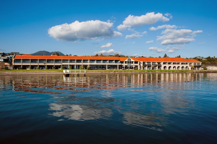 Millennium Hotel & Resort Manuels
