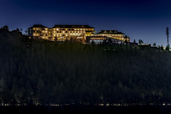 Taj Theog Resort & Spa, 테옥 - 실시간 특가 검색 및 비교