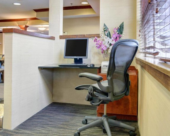 Comfort Inn Suites Airport Dulles Gateway Sterling Compare Deals