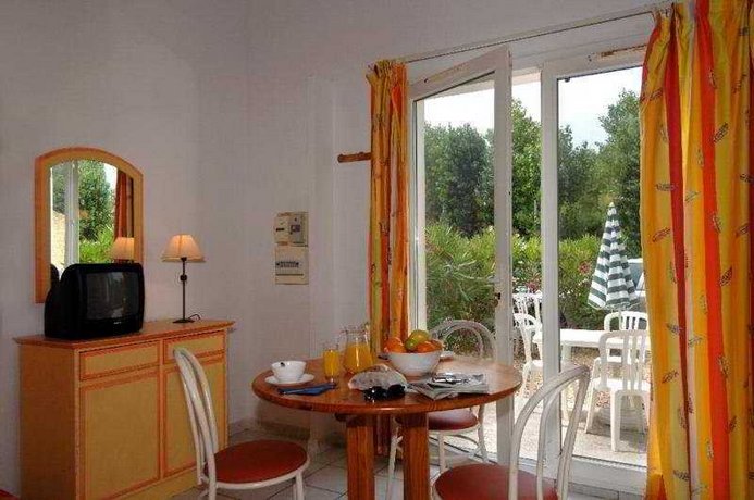 Residence Odalys Le Grand Bleu Vendres Compare Deals