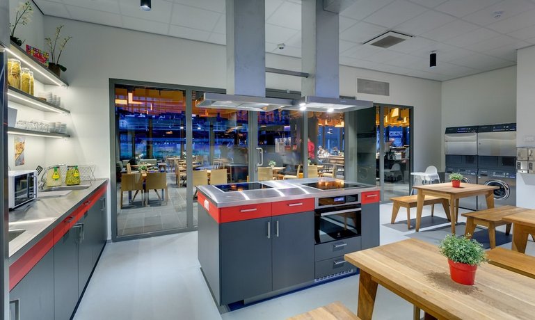 MEININGER Hotel Amsterdam City West - Compare Deals