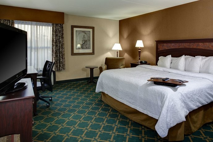 Hampton Inn Baltimorebwi Airport Compare Deals - 