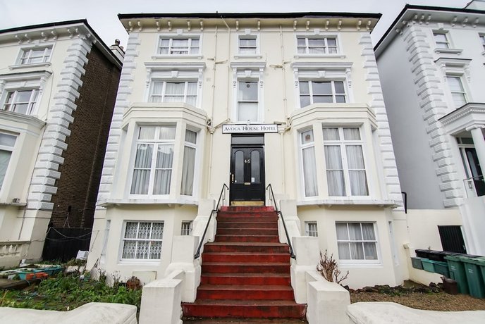 아보카 하우스 호텔, Avoca House Hotel