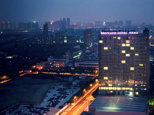 Mercure Wuhan Changqing Park Compare Deals - 