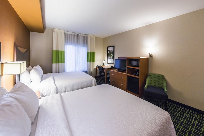 Fairfield Inn Suites By Marriott Harrisburg West New Cumberland