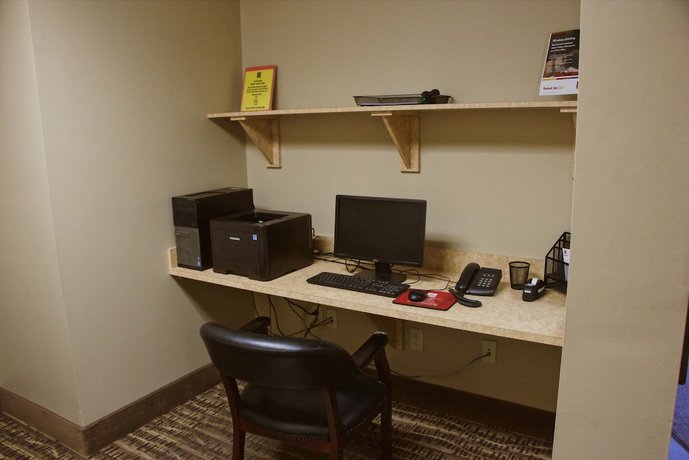 Comfort Suites Edinboro Compare Deals