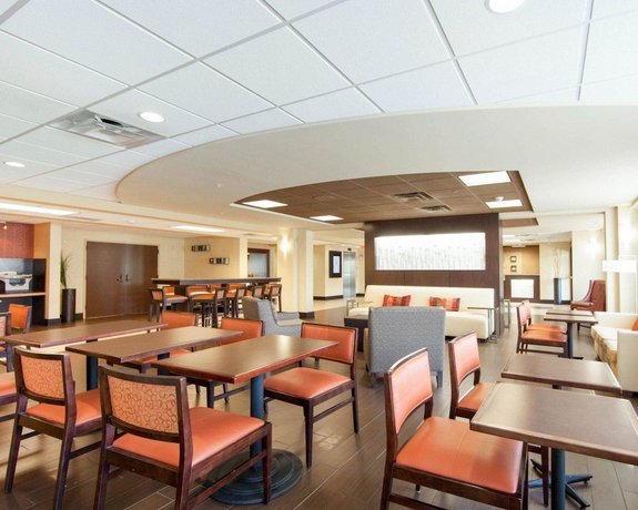 Comfort Inn Oak Ridge Compare Deals
