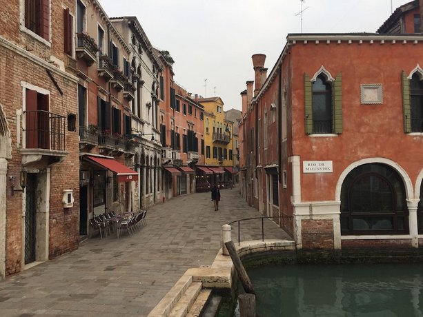 베니스 리조트, Venice Resorts