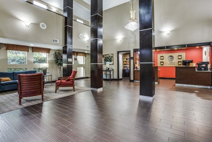 Comfort Inn Suites Love Field Dallas Market Center Compare Deals