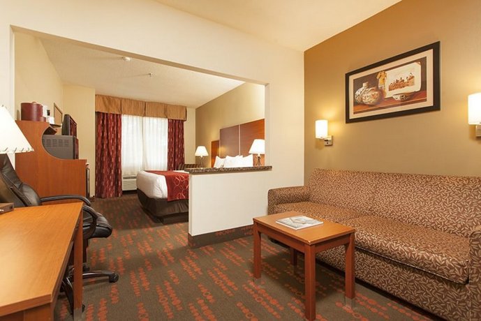 Holiday Inn Express Suites Santa Fe Compare Deals