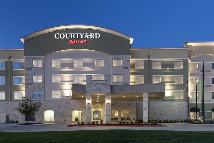 Courtyard By Marriott Dallas Plano Richardson Compare Deals - 