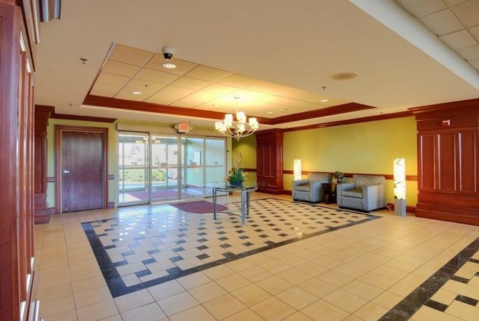 Comfort Suites Manassas Compare Deals