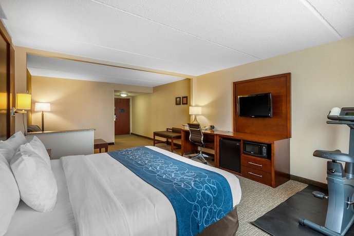 Comfort Suites Manassas Compare Deals