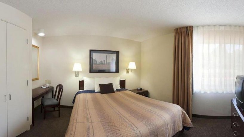 Candlewood Suites Dallas By The Galleria Compare Deals