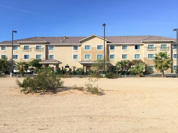Comfort Inn And Suites Yuma I 8 Fortuna Foothills Compare Deals