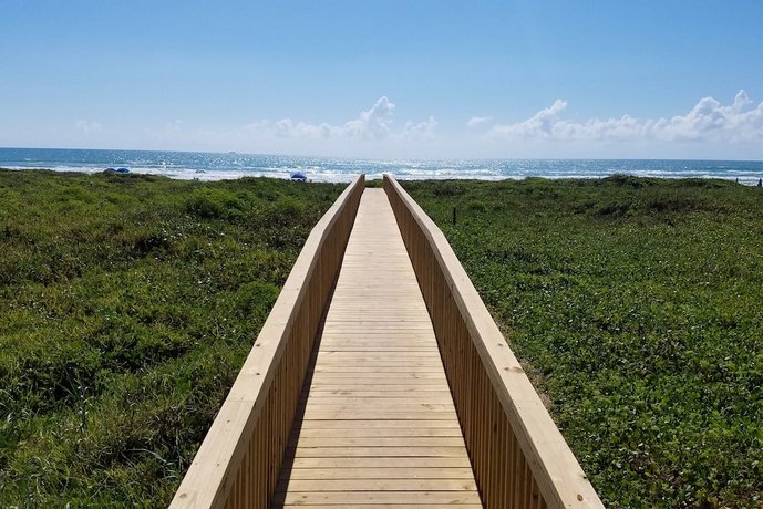 Comfort Suites South Padre Island Compare Deals