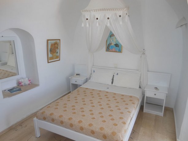 Nomikos Villas Santorini Compare Deals - 