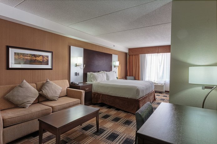 Holiday Inn Express Suites Ottawa East Orleans Compare Deals