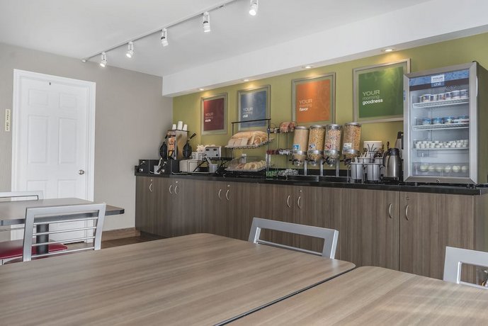 Comfort Inn Belleville Compare Deals