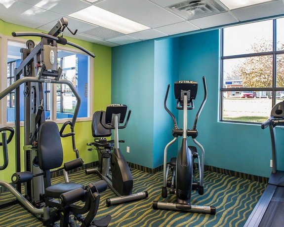 Comfort Inn Brockville Compare Deals
