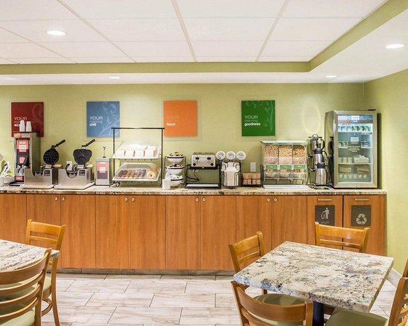 Comfort Inn Brockville Compare Deals