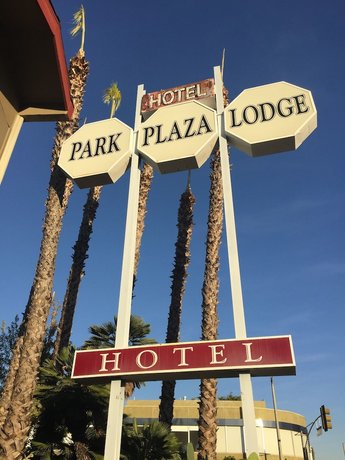 파크 플라자 로지 호텔, Park Plaza Lodge
