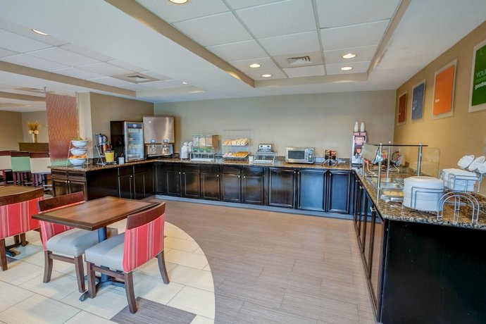Comfort Suites Concord Mills Compare Deals