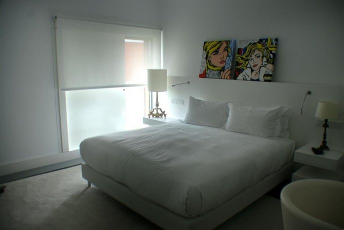 Fantastic Villa with Garden and Pool - Bom Sucesso Resort L201