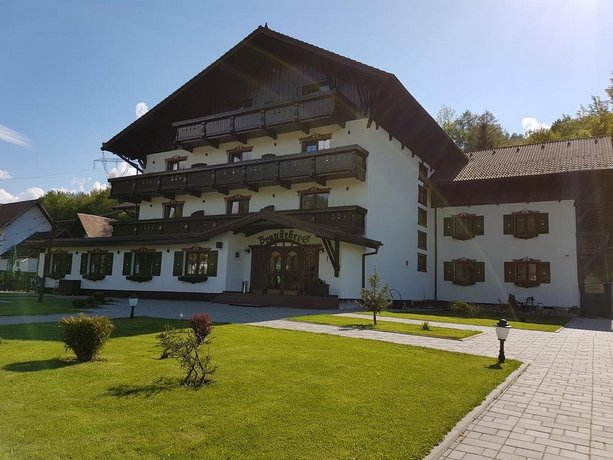 ברנדברג פנסיון ומסעדה