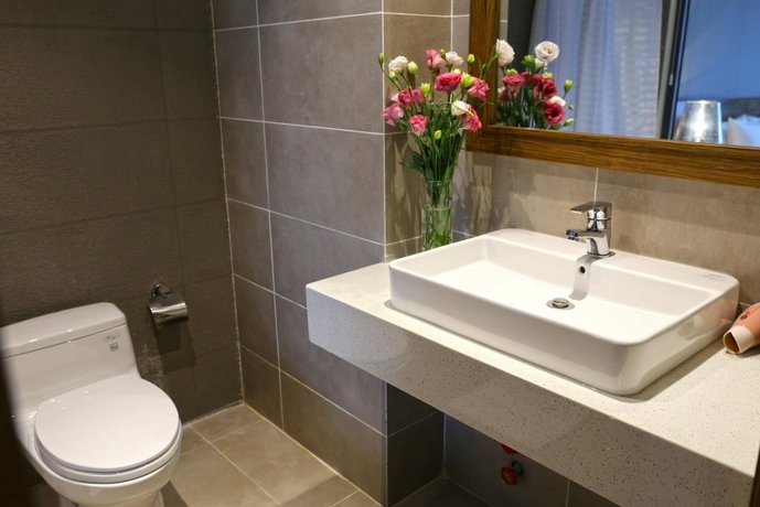 비주 로열 호텔, Bizu Royal Hotel