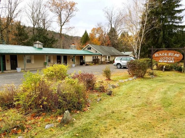 Black Bear Lodge Lexington Compare Deals