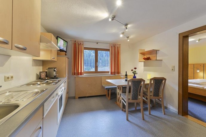 Haus Anna Apartments Stuben Am Arlberg Compare Deals